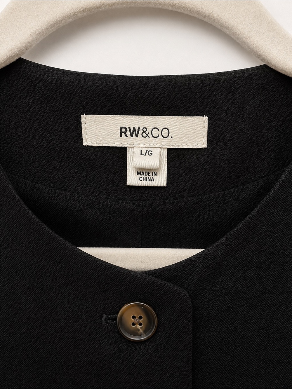 ✨ RW&CO Black Linen Blend Sleeveless Button Front Vest Top Large NWOT - Picture 2 of 6